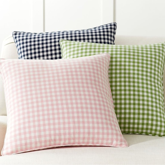 NWT.Pottery Barn.Piped gingham pillow cover, black,18x18,(pillow not included) - Picture 4 of 4